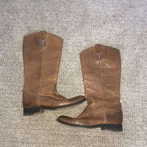 size 10 frye company boots!